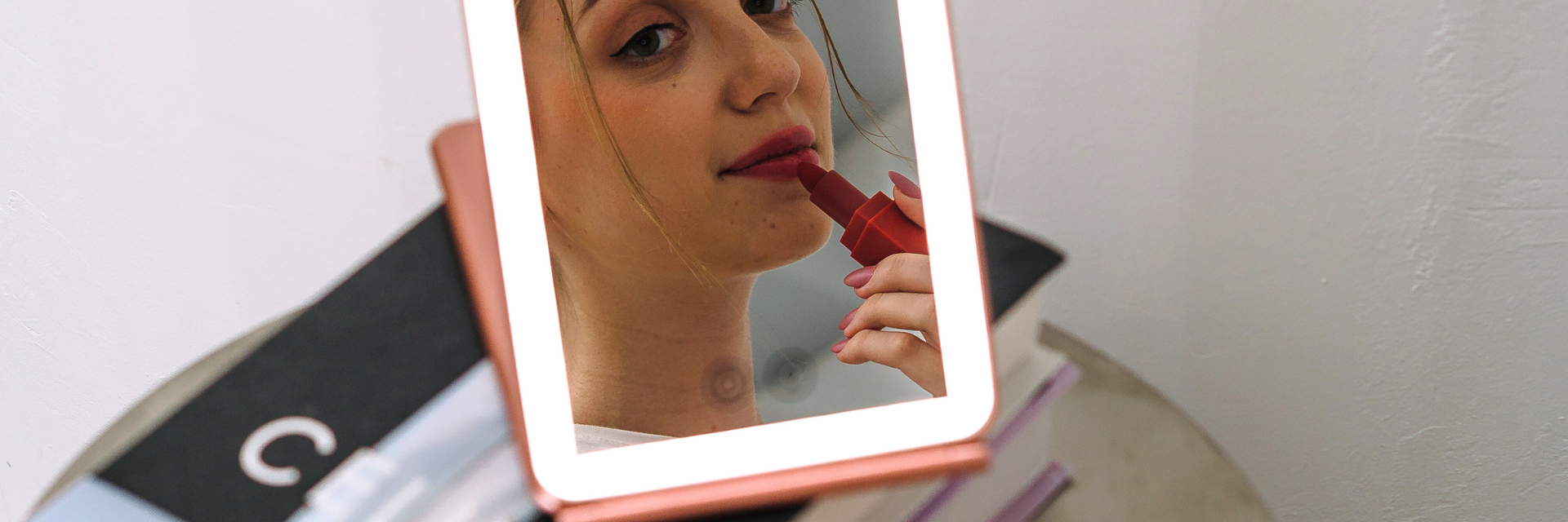 Foldable LED Mirror